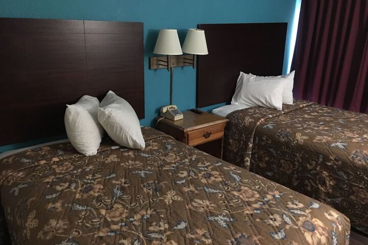 Days Inn by Wyndham Thomson