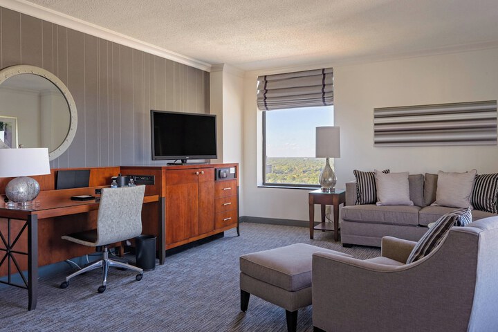 Room 52 of 99