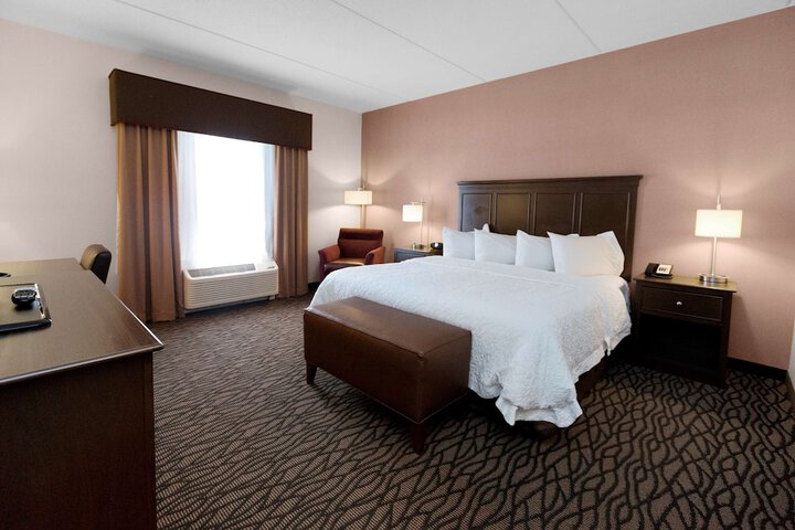 Room 25 of 36