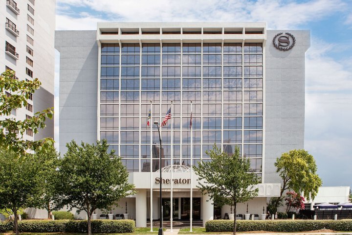 Sheraton Charlotte Hotel