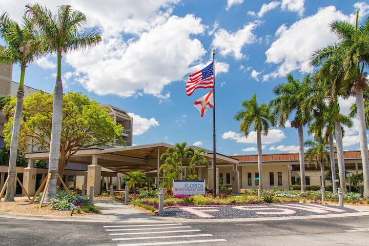 Courtyard by Marriott Fort Myers Cape Coral
