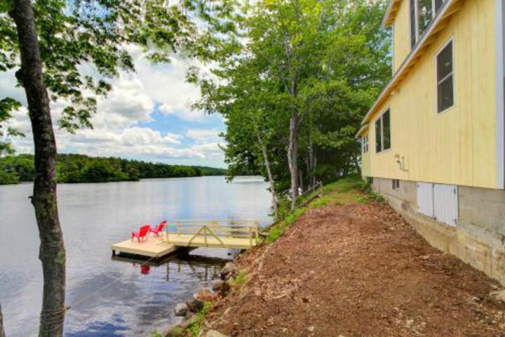 Damariscotta Lakefront Retreat
