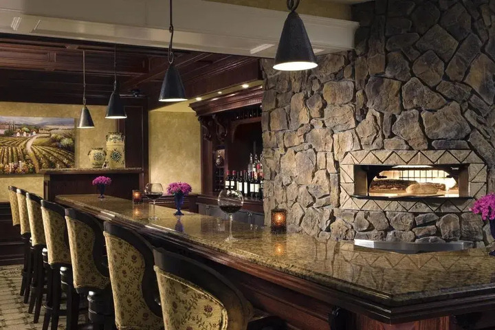 HARBORSIDE HOTEL MARINA AND SPA