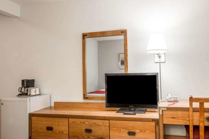 Room 16 of 26