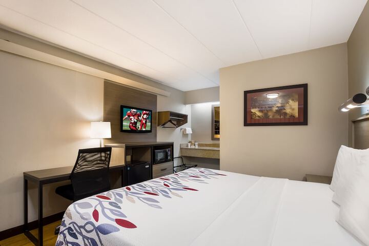 Room 15 of 32