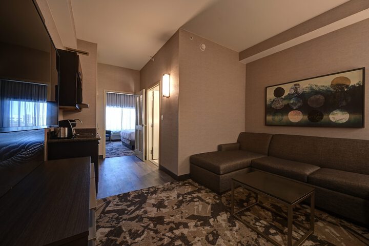 Room 32 of 50