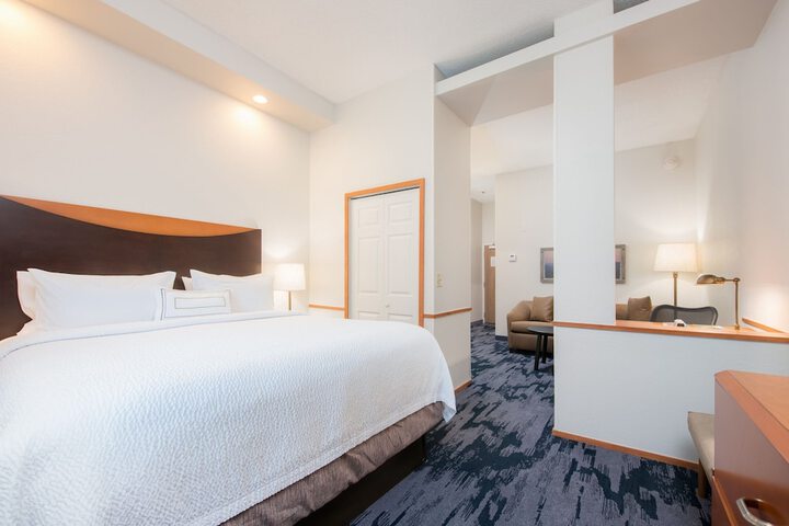 Room 17 of 32
