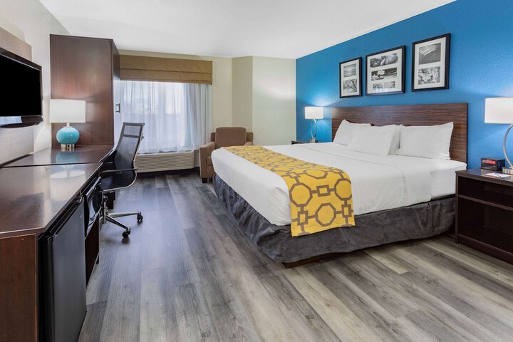 Room 16 of 41