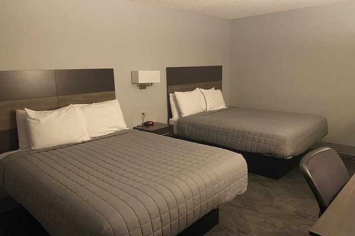 Room 32 of 52