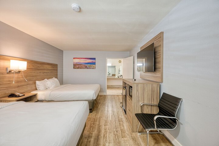 Room 34 of 48