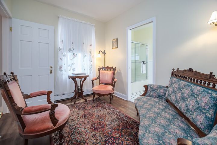 Room 48 of 57