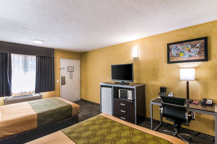 Room 38 of 47