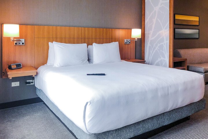 Room 9 of 21
