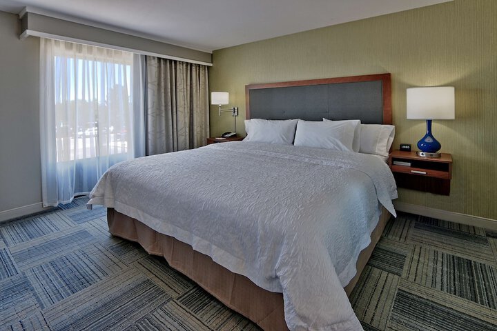 Room 40 of 64