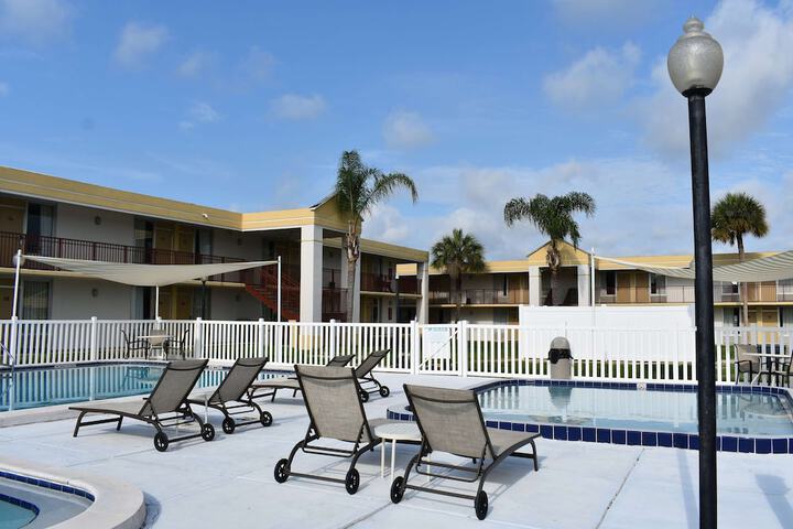 Pool 20 of 67