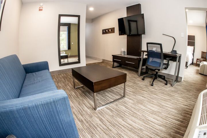 Room 25 of 54