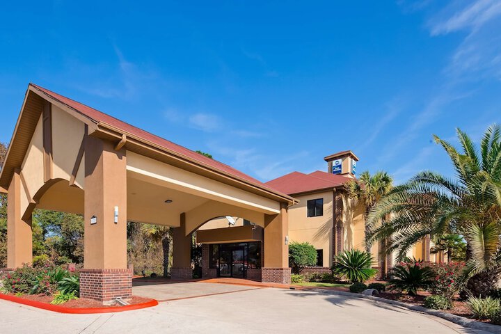 Hotel 2 of 30