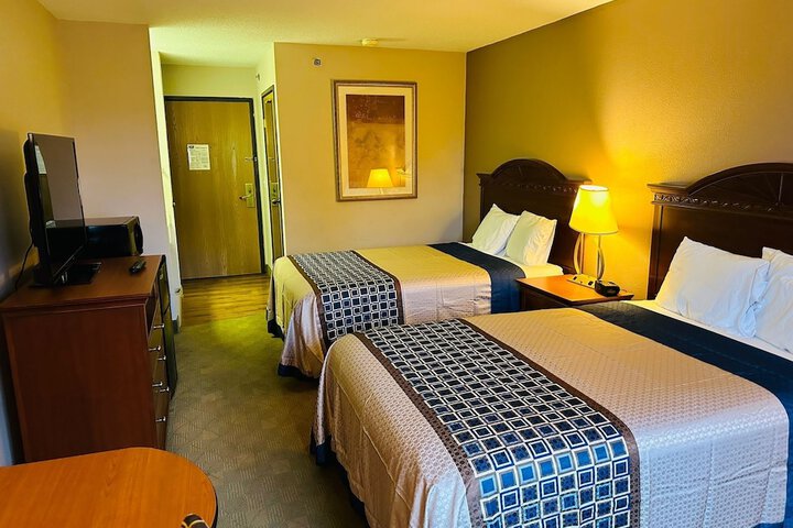 Royal Inn Suites