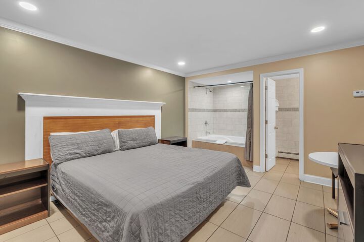 Bentley motel