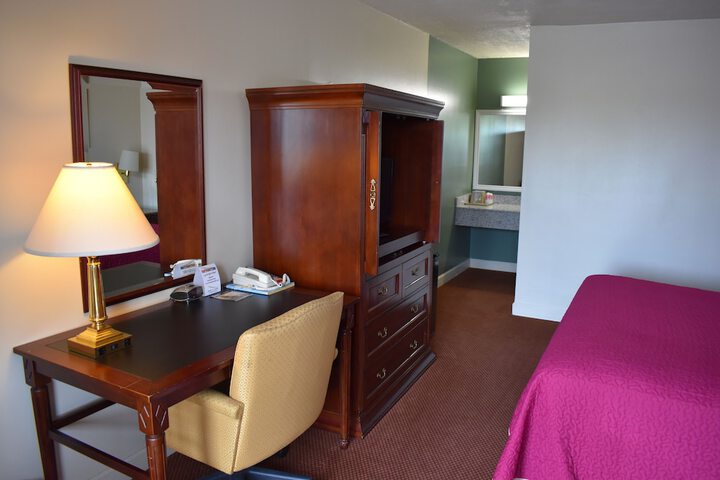 Room 8 of 31