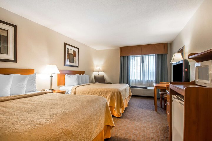 Quality Inn Morris I-80
