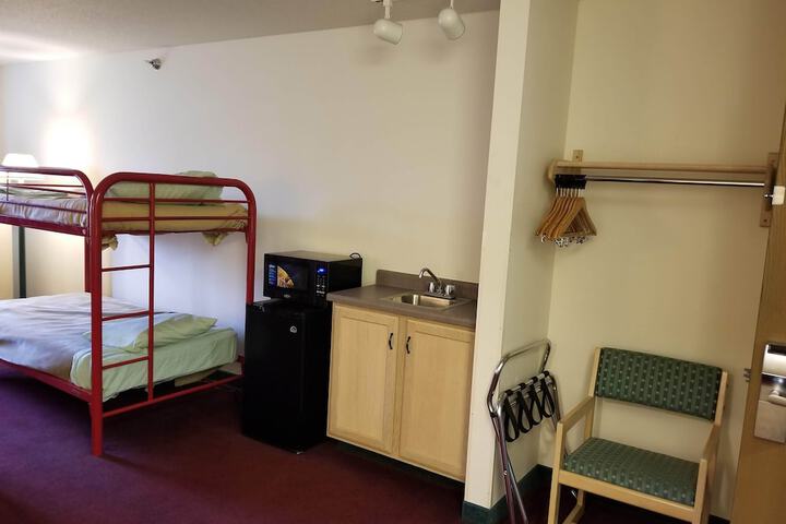 Room 214 of 232