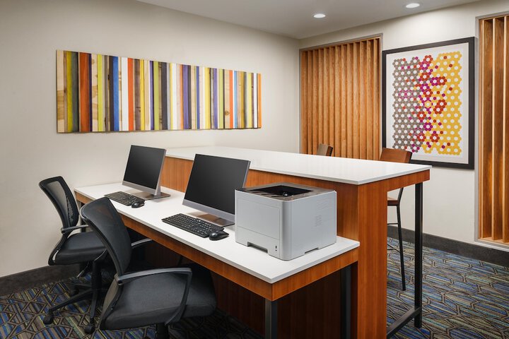 Holiday Inn Express & Suites Oakhurst - Yosemite Park Area by IHG