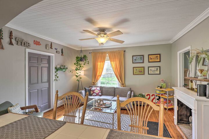 Stylish Woodfin Home w / Backyard & Fire Pit
