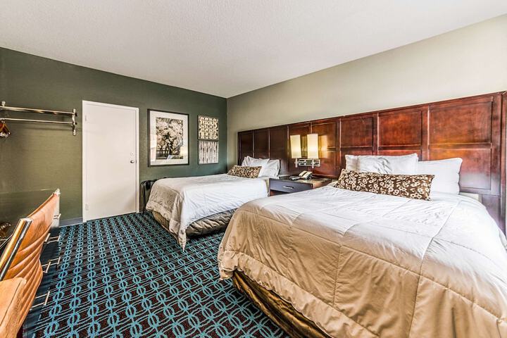 Room 17 of 22