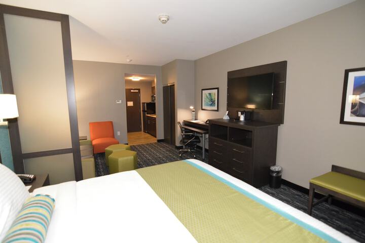Holiday Inn Express & Suites Pasadena Houston Southeast by IHG
