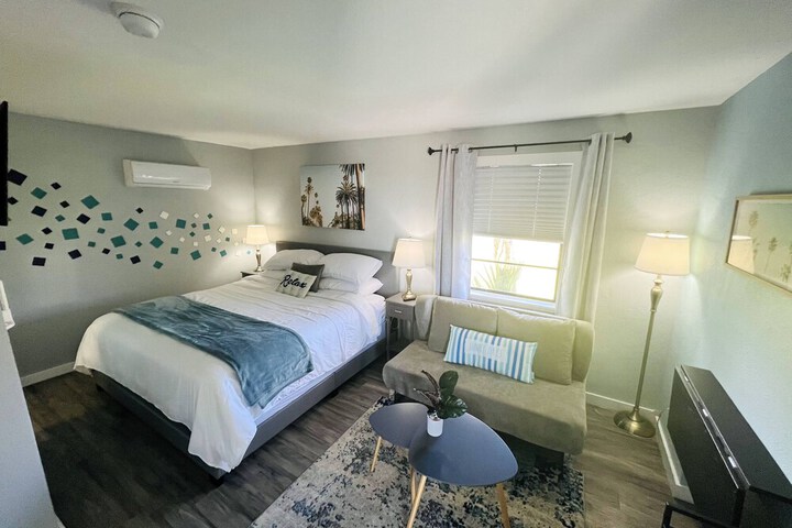 Room 28 of 100