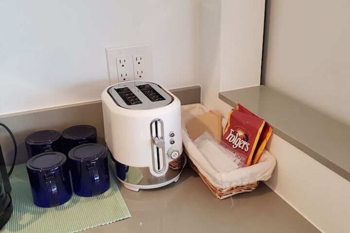 Breakfast/Coffee Service 130 of 151