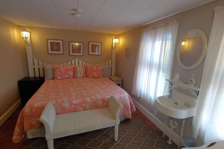 Island Guest House B & B
