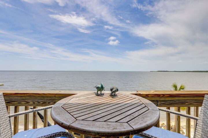 Walkable Beachfront Retreat on Cedar Key!