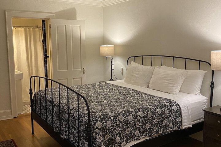Room 14 of 50