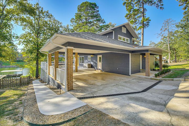 Hot Springs Lakefront Home w / Dock & Water Views!
