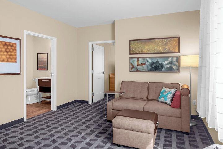 Room 13 of 29