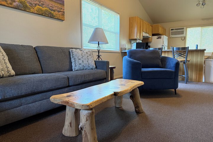 Mountain Landing Suites & RV Park