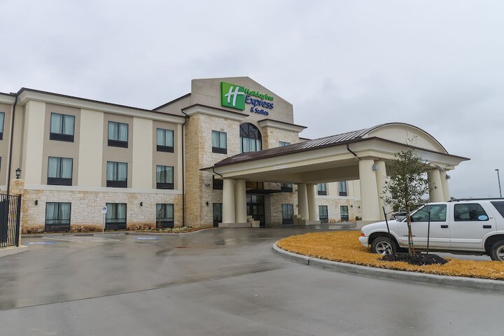 Hotel 2 of 48