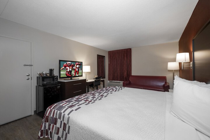 Room 14 of 34