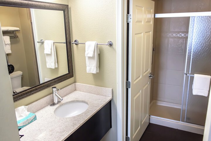 Staybridge Suites Minot by IHG