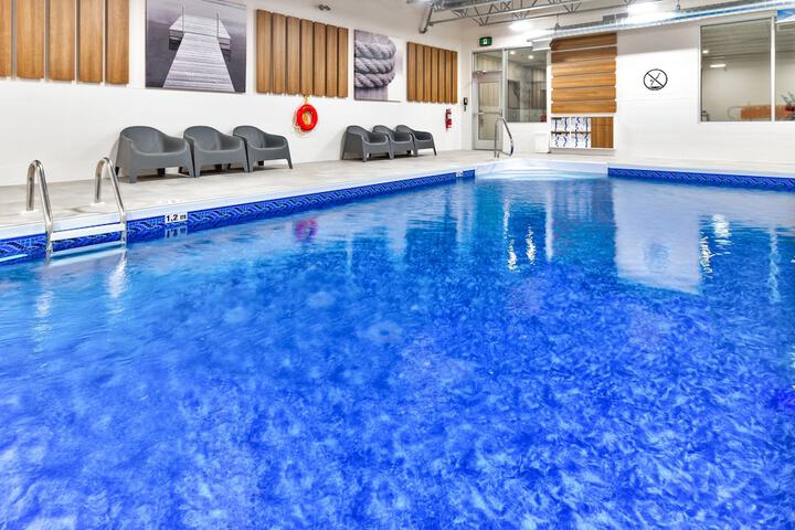 Holiday Inn Express & Suites Trois Rivieres Ouest by IHG