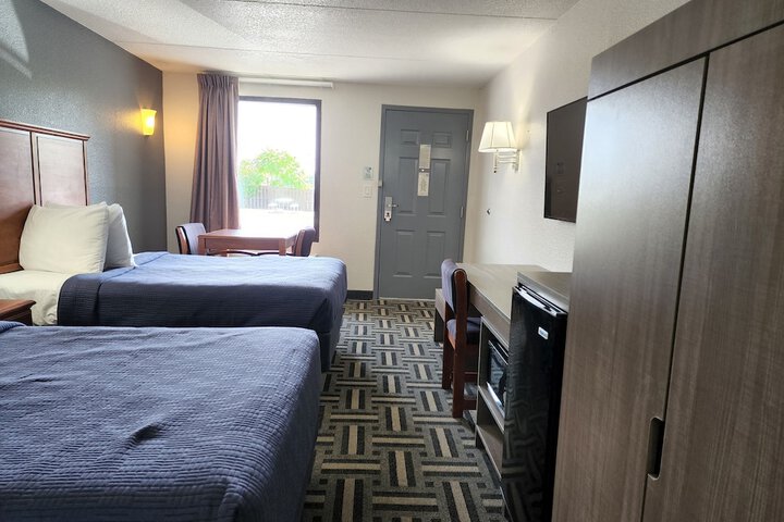Room 12 of 36