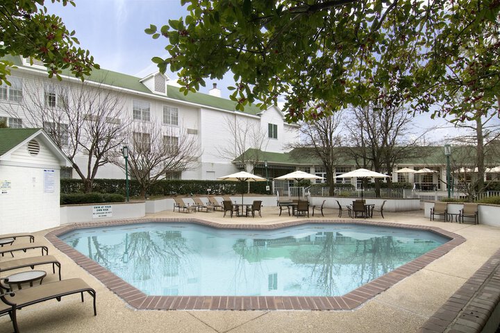 Pool 13 of 51