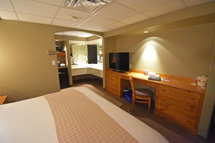 Room 22 of 35