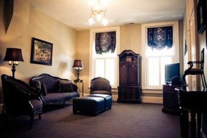 The Glendalia Boutique Hotel & Culinary Studio