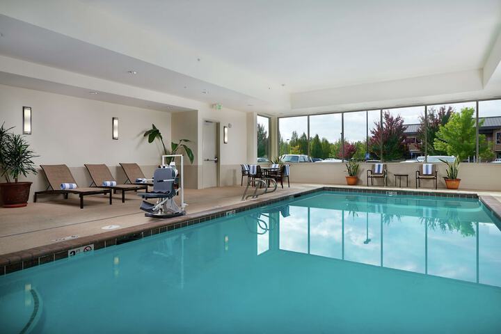 Hampton Inn & Suites Salem OR