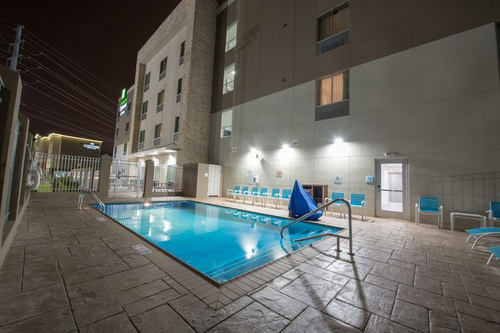 Pool 13 of 115