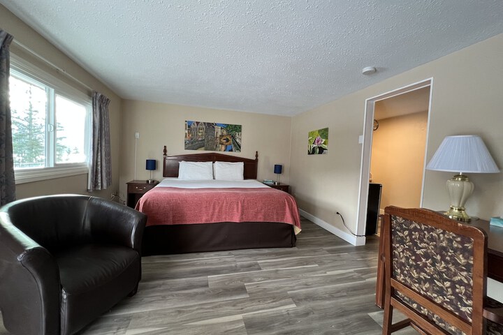 Room 115 of 153
