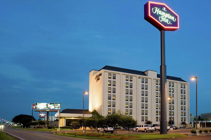Hotel 3 of 27